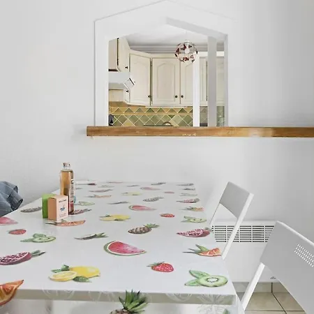 Joli 32m2, Piscine, Parking, Wifi Daire Fréjus