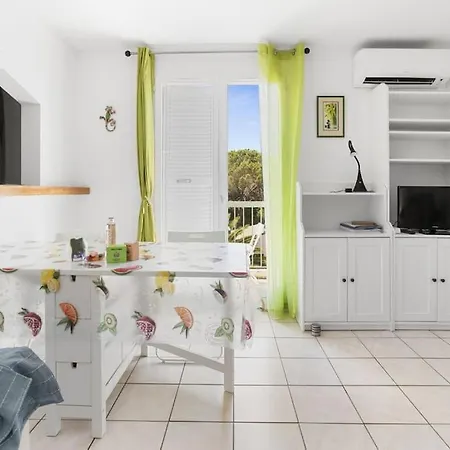 Daire Joli 32m2, Piscine, Parking, Wifi *