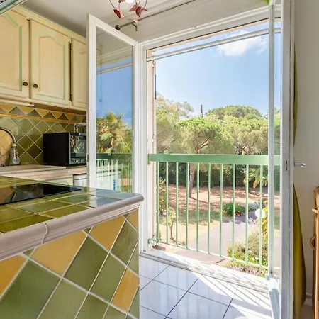 Joli 32m2, Piscine, Parking, Wifi Daire Fréjus