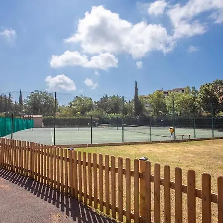 Joli 32m2, Piscine, Parking, Wifi