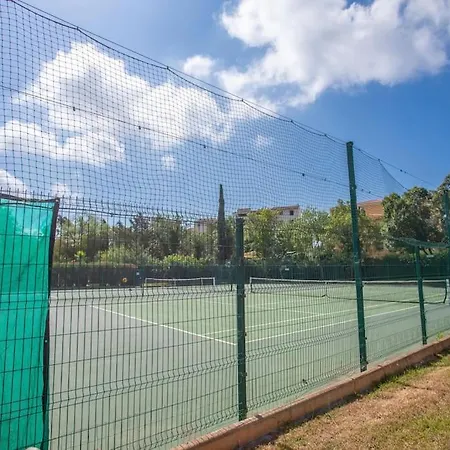 Joli 32m2, Piscine, Parking, Wifi